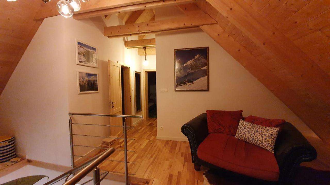 Vila Lesna House With A Garden 2 Minutes From The Center Of The Tatras โนวาเลสนา ภายนอก รูปภาพ